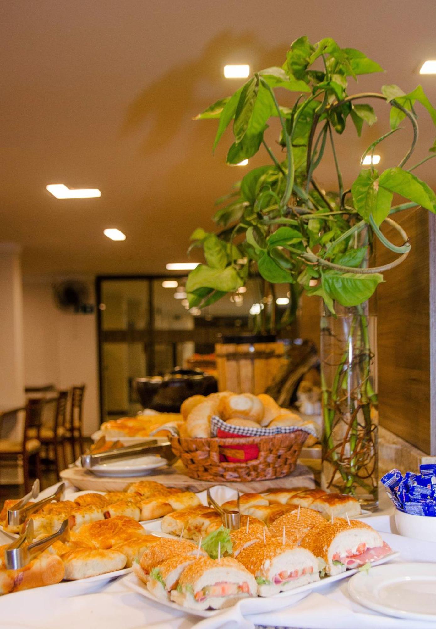 Hotel Ze Maria Pouso Alegre Kültér fotó