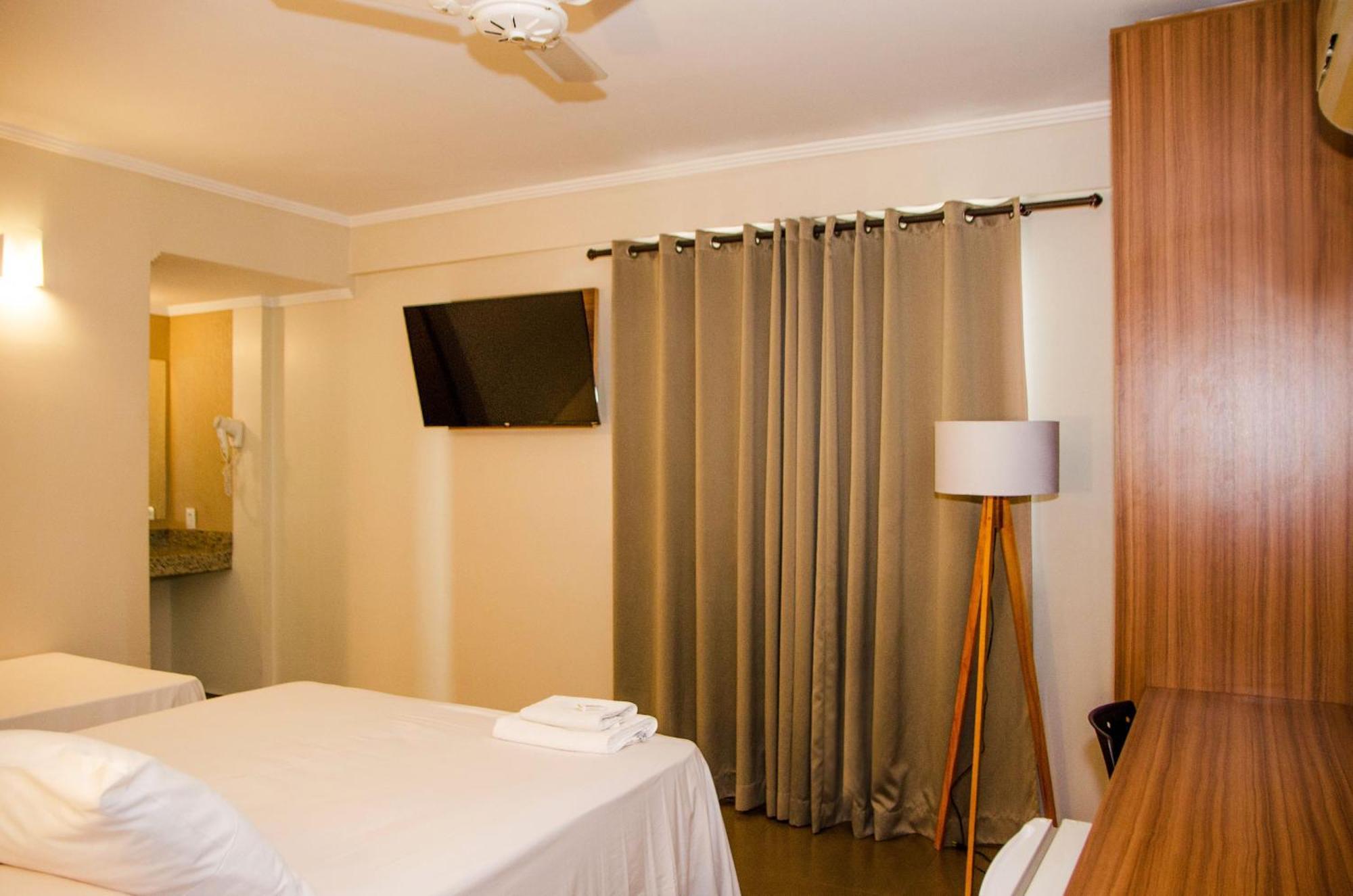 Hotel Ze Maria Pouso Alegre Kültér fotó